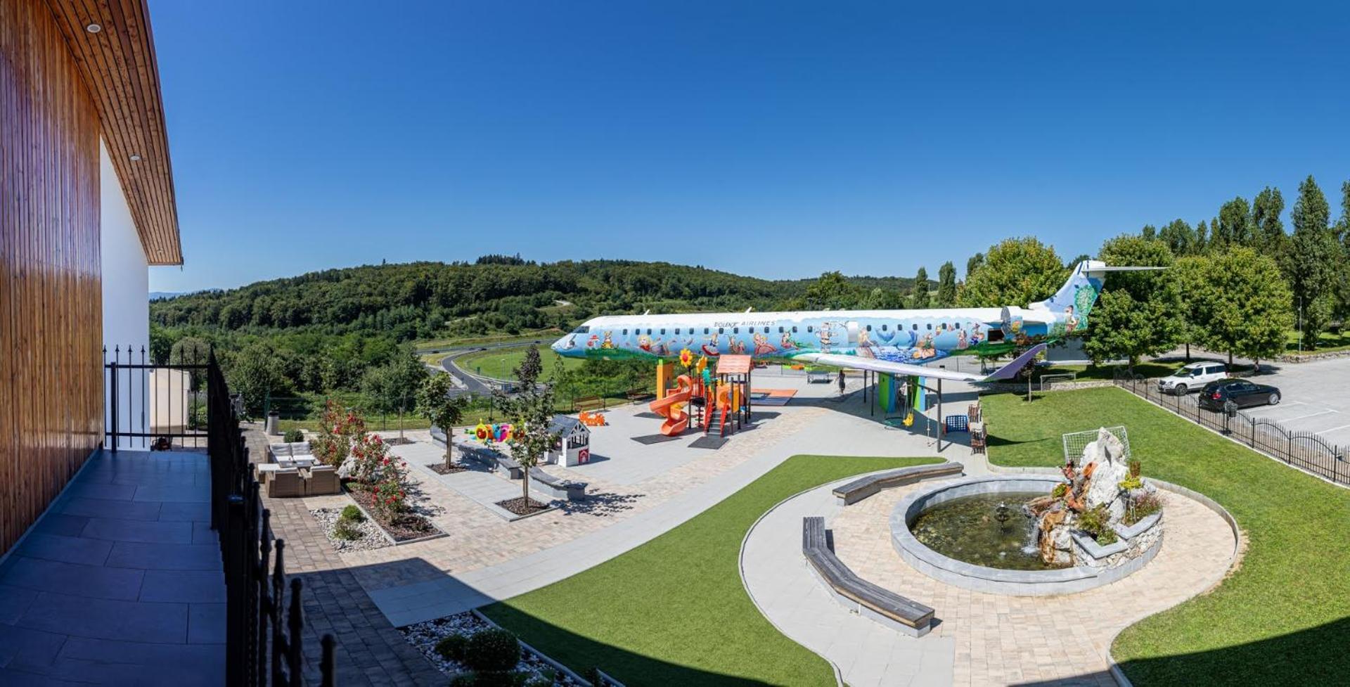 Hotel Dolenjc Novo Mesto Exterior foto